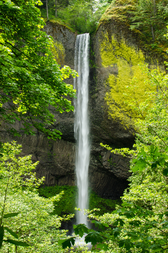 A Visit to Two Large Waterfalls Near Portland