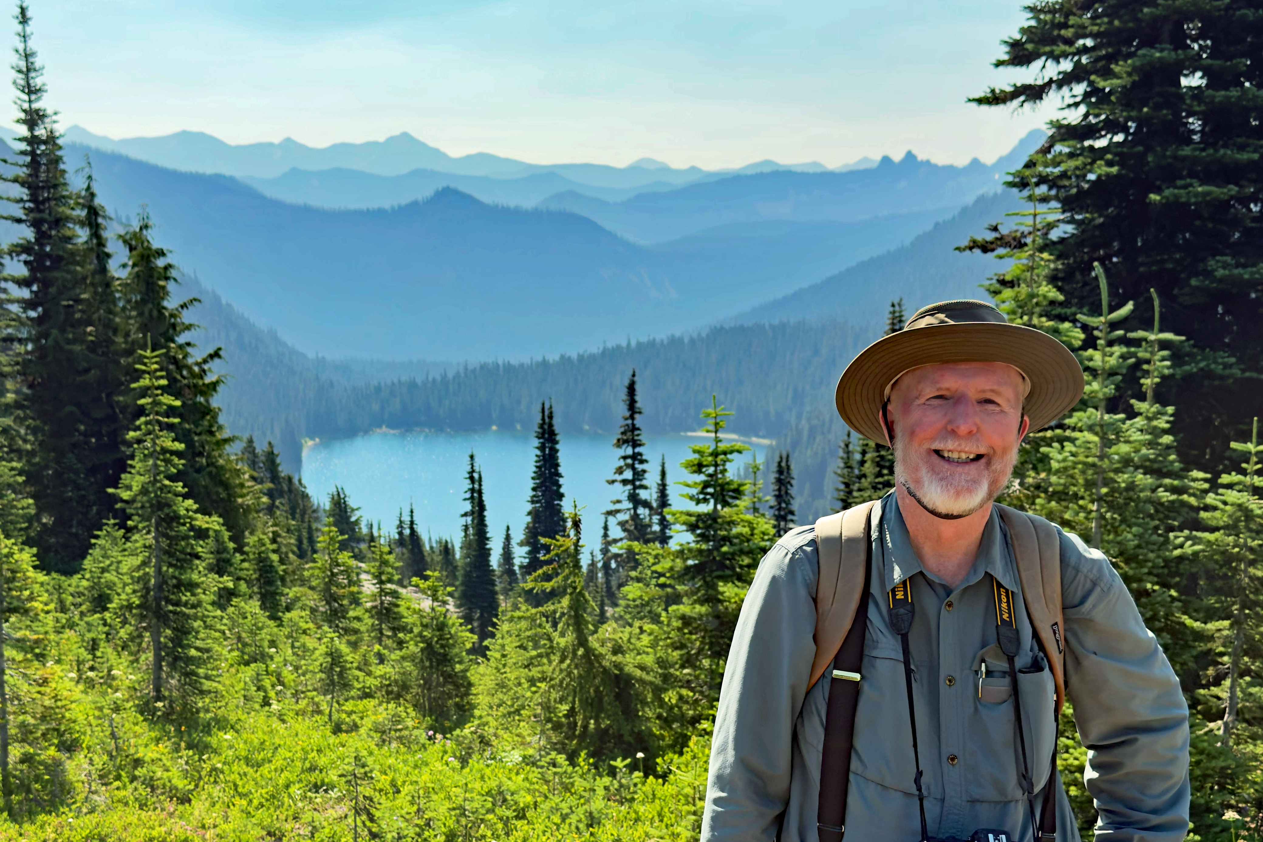 Hikes in Mt. Rainier National Park: Naches Peak
